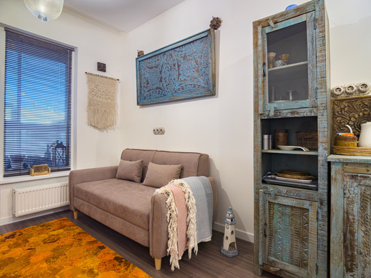 Продам однокомнатную (1-комн.) квартиру, Инструментальщиков ул, 18, Сестрорецк г