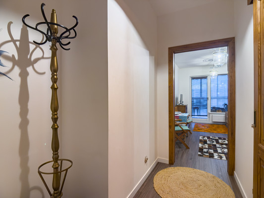 Продам однокомнатную (1-комн.) квартиру, Инструментальщиков ул, 18, Сестрорецк г