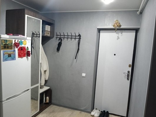 Продам двухкомнатную (2-комн.) квартиру, 35-й мкр, 11, Октябрьский г