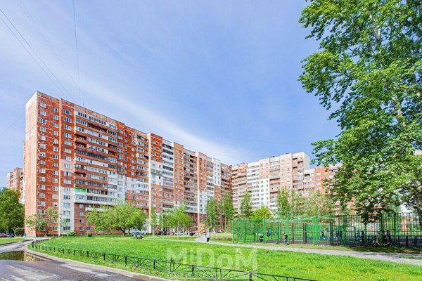 Продам двухкомнатную (2-комн.) квартиру, Ленинский пр-кт, 93к2 литера А, Санкт-Петербург г