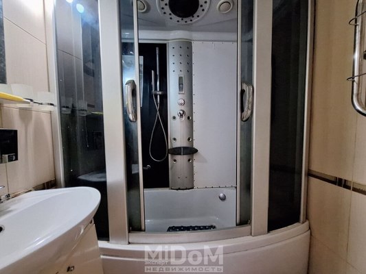 Продам двухкомнатную (2-комн.) квартиру, Ленинский пр-кт, 93к2 литера А, Санкт-Петербург г