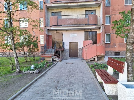 Продам двухкомнатную (2-комн.) квартиру, Ленинский пр-кт, 93к2 литера А, Санкт-Петербург г