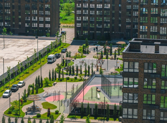 Продам двухкомнатную (2-комн.) квартиру, 12 Марта ул, 12, Майкоп г