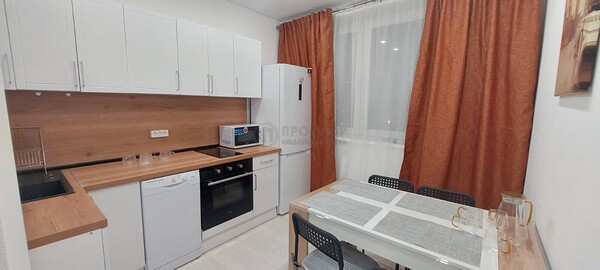 Продам двухкомнатную (2-комн.) квартиру, Алтуфьевское ш, 60, Москва г