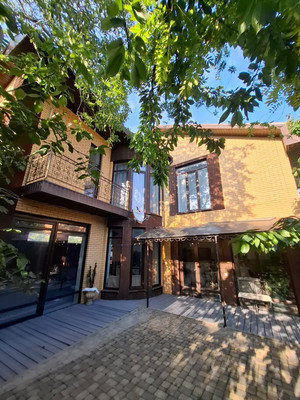 Продам дом, Гражданская ул, 197, Гуково г, 0 км от города