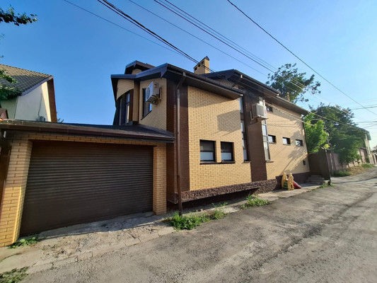 Продам дом, Гражданская ул, 197, Гуково г, 0 км от города