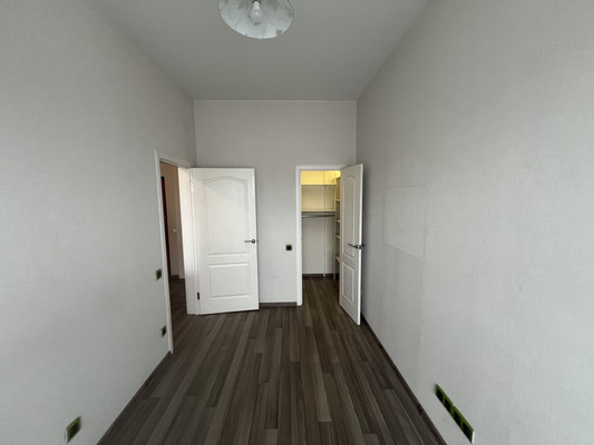 Продам 2-комн. в 5-комн. квартире, Подъездной пер, 17, Санкт-Петербург г