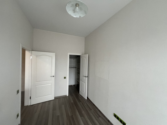 Продам 2-комн. в 5-комн. квартире, Подъездной пер, 17, Санкт-Петербург г