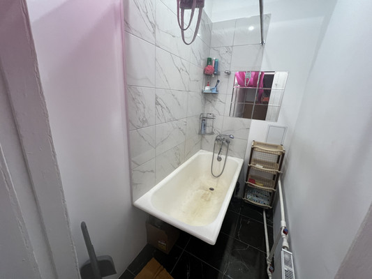 Продам 2-комн. в 5-комн. квартире, Подъездной пер, 17, Санкт-Петербург г