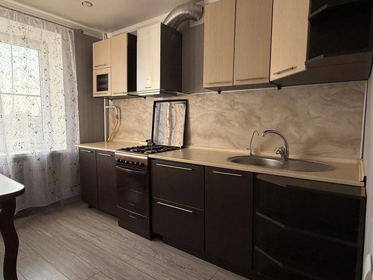 Сдам двухкомнатную (2-комн.) квартиру, Красная ул, 244, Кропоткин г