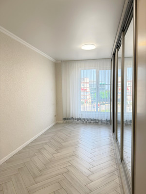 Продам трехкомнатную (3-комн.) квартиру, Тлостанова ул, 32, Нальчик г