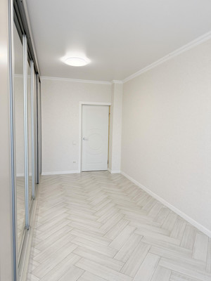 Продам трехкомнатную (3-комн.) квартиру, Тлостанова ул, 32, Нальчик г