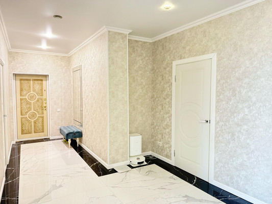 Продам трехкомнатную (3-комн.) квартиру, Тлостанова ул, 32, Нальчик г