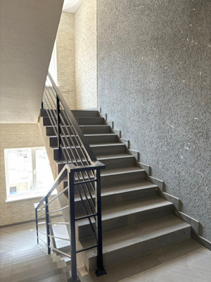 Продам трехкомнатную (3-комн.) квартиру, Тлостанова ул, 32, Нальчик г