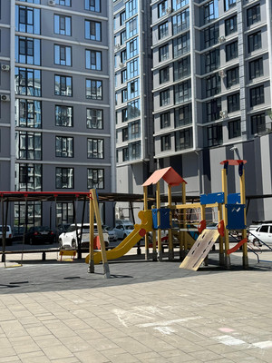 Продам трехкомнатную (3-комн.) квартиру, Тлостанова ул, 32, Нальчик г