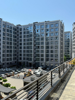 Продам трехкомнатную (3-комн.) квартиру, Тлостанова ул, 32, Нальчик г