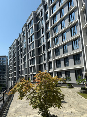 Продам трехкомнатную (3-комн.) квартиру, Тлостанова ул, 32, Нальчик г