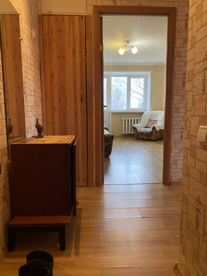 Продам двухкомнатную (2-комн.) квартиру, Комсомольская ул, 37, Октябрьский г