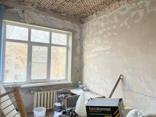 Продам трехкомнатную (3-комн.) квартиру, Авиагородок мкр, 5, Батайск г