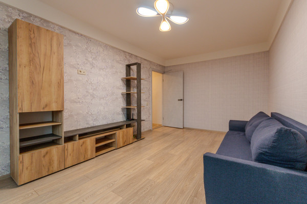 Продам двухкомнатную (2-комн.) квартиру, Гражданский пр-кт, 77Ак3, Санкт-Петербург г