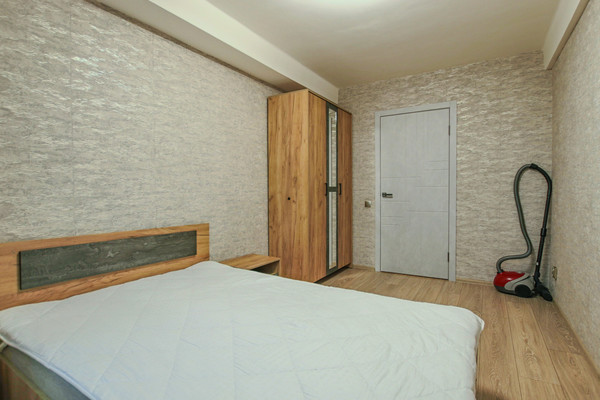 Продам двухкомнатную (2-комн.) квартиру, Гражданский пр-кт, 77Ак3, Санкт-Петербург г