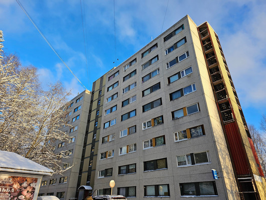 Продам комнату в 13-комн. квартире, Горняков пр-кт, 2кв, Костомукша г