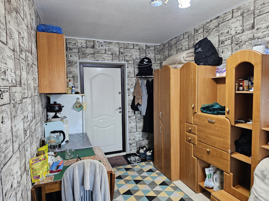 Продам комнату в 13-комн. квартире, Горняков пр-кт, 2кв, Костомукша г