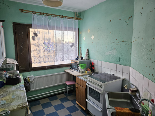 Продам комнату в 13-комн. квартире, Горняков пр-кт, 2кв, Костомукша г