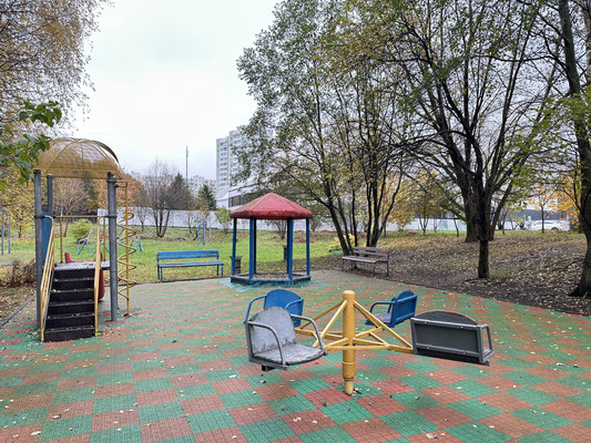 Продам однокомнатную (1-комн.) квартиру, Лескова ул, 19, Москва г