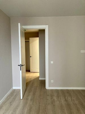 Продам трехкомнатную (3-комн.) квартиру, Тенистых Аллей ул, 1к1, Раздоры д