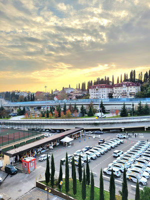 Продам однокомнатную (1-комн.) квартиру, Лавровая (Центральный р-н) ул, 1б, Сочи г