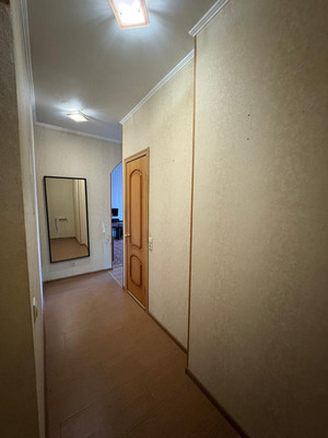 Продам двухкомнатную (2-комн.) квартиру, Ленина ул, 18, Дзержинский г