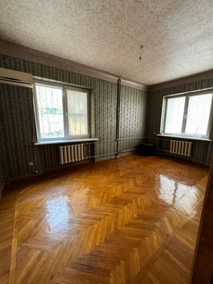 Продам трехкомнатную (3-комн.) квартиру, Рашпилевская ул, 132, Краснодар г