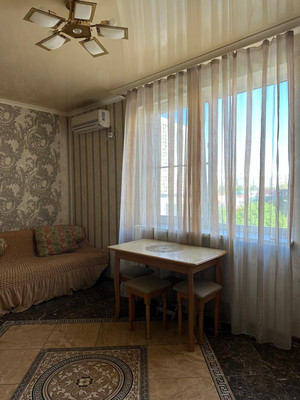 Сдам однокомнатную (1-комн.) квартиру, Российская ул, 721к1, Краснодар г