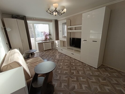 Продам двухкомнатную (2-комн.) квартиру, Жуковская ул, 7, Трубино с