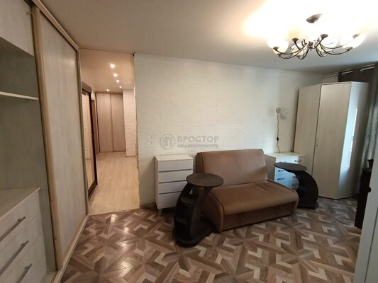 Продам двухкомнатную (2-комн.) квартиру, Жуковская ул, 7, Трубино с