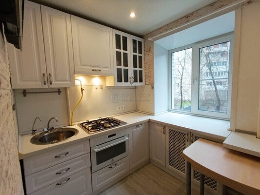 Продам двухкомнатную (2-комн.) квартиру, Жуковская ул, 7, Трубино с