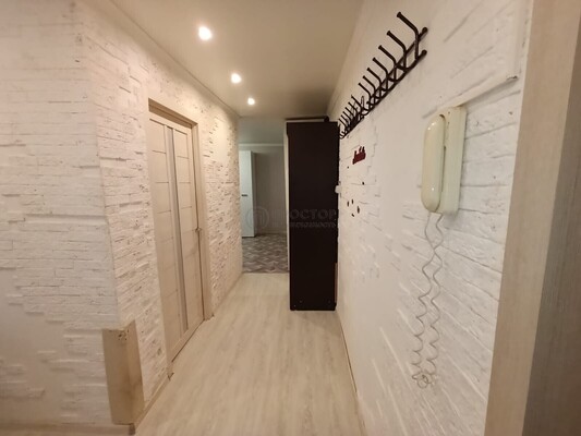 Продам двухкомнатную (2-комн.) квартиру, Жуковская ул, 7, Трубино с