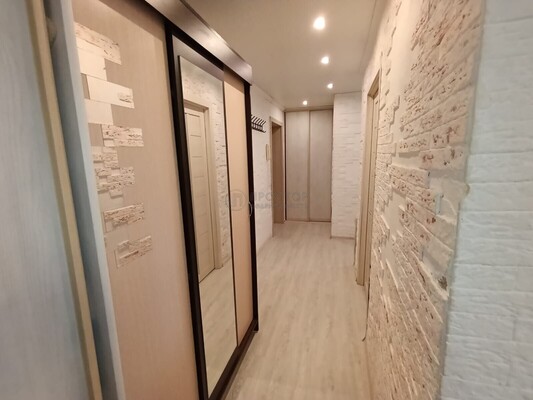 Продам двухкомнатную (2-комн.) квартиру, Жуковская ул, 7, Трубино с