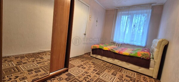 Продам двухкомнатную (2-комн.) квартиру, Рогова ул, 13, Москва г