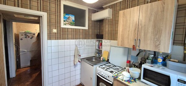 Продам двухкомнатную (2-комн.) квартиру, Рогова ул, 13, Москва г