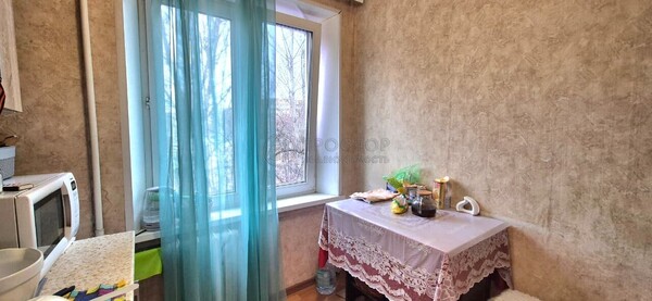 Продам двухкомнатную (2-комн.) квартиру, Рогова ул, 13, Москва г