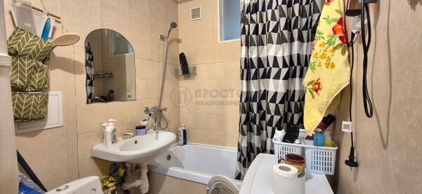 Продам двухкомнатную (2-комн.) квартиру, Рогова ул, 13, Москва г