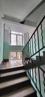 Продам двухкомнатную (2-комн.) квартиру, Рогова ул, 13, Москва г