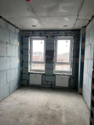 Продам двухкомнатную (2-комн.) квартиру, Уточкина ул, 8к1, Рязановское п