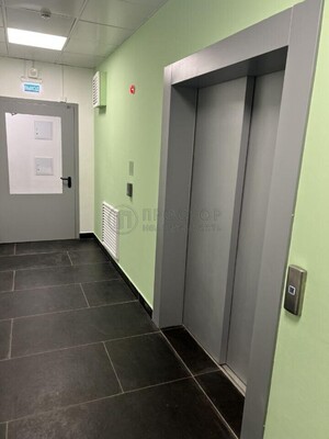 Продам двухкомнатную (2-комн.) квартиру, Уточкина ул, 8к1, Рязановское п