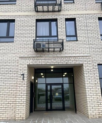 Продам двухкомнатную (2-комн.) квартиру, Уточкина ул, 8к1, Рязановское п