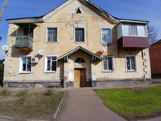 Продам двухкомнатную (2-комн.) квартиру, Красноармейская ул, 50, Мирный п