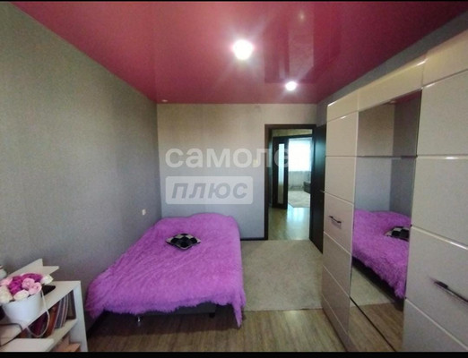 Продам трехкомнатную (3-комн.) квартиру, Чапаева ул, 2/3, Тихорецк г