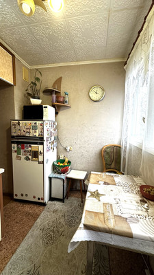 Продам трехкомнатную (3-комн.) квартиру, Стачек пр-кт, 103к1, Санкт-Петербург г